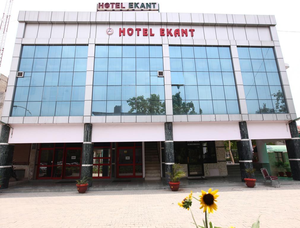 Hotel Ekant Faridabad Εξωτερικό φωτογραφία